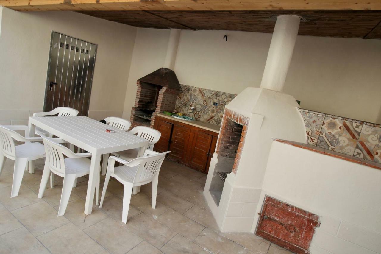 Katana Suites Beach Agnone Bagni Kültér fotó